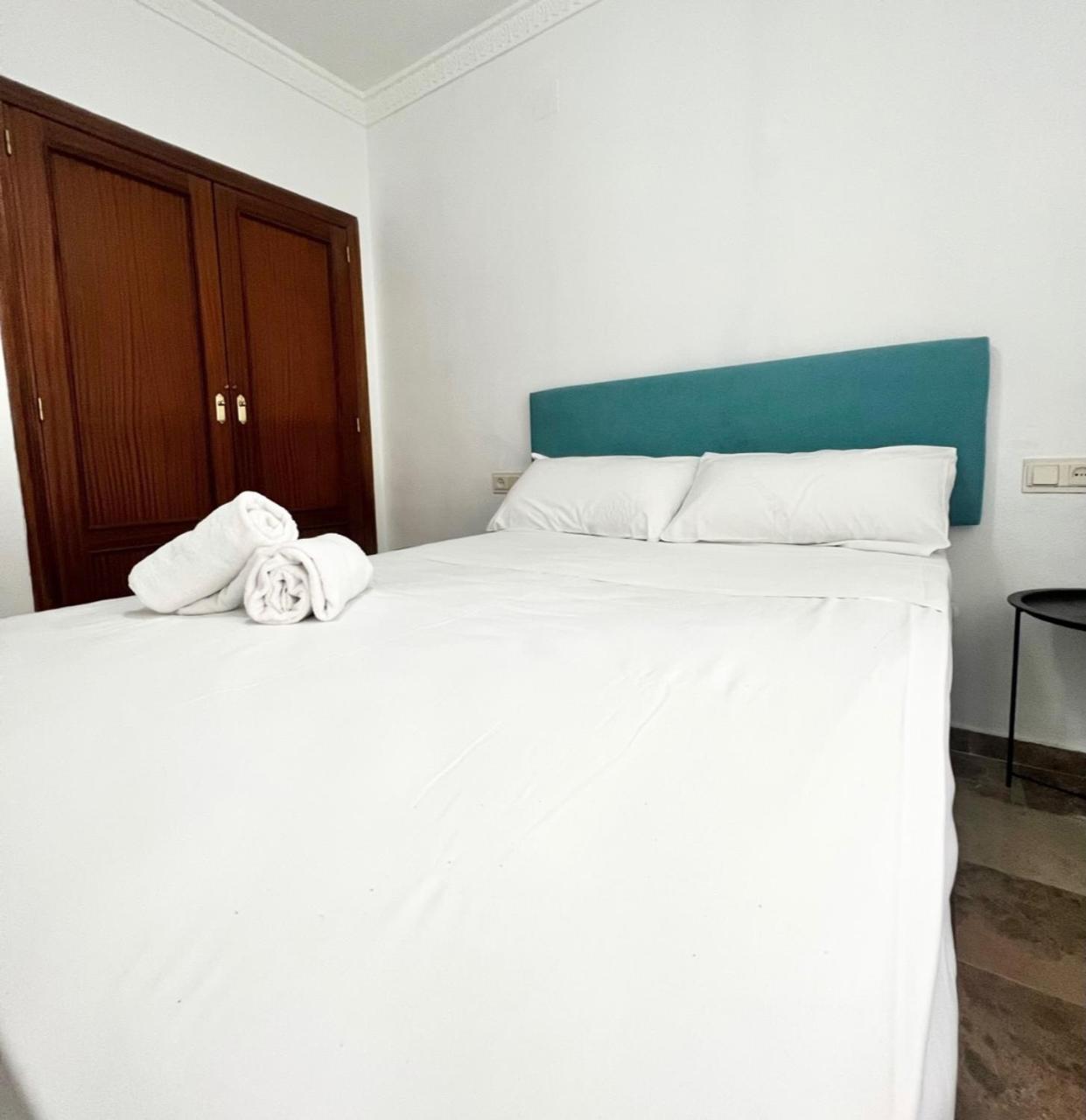 Apartamento Boabdil Kordoba Bagian luar foto